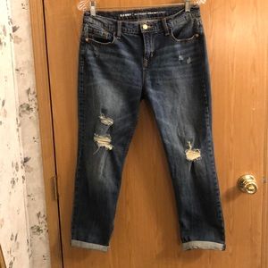 Women’s Old Navy distressed cropped jeans